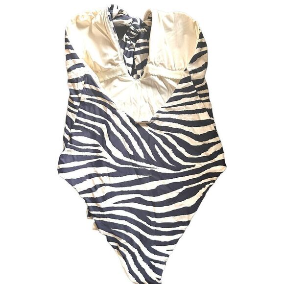 TIGERLILY Zoya Salma Halter One Piece Sz‎ XS - Picture 6 of 7